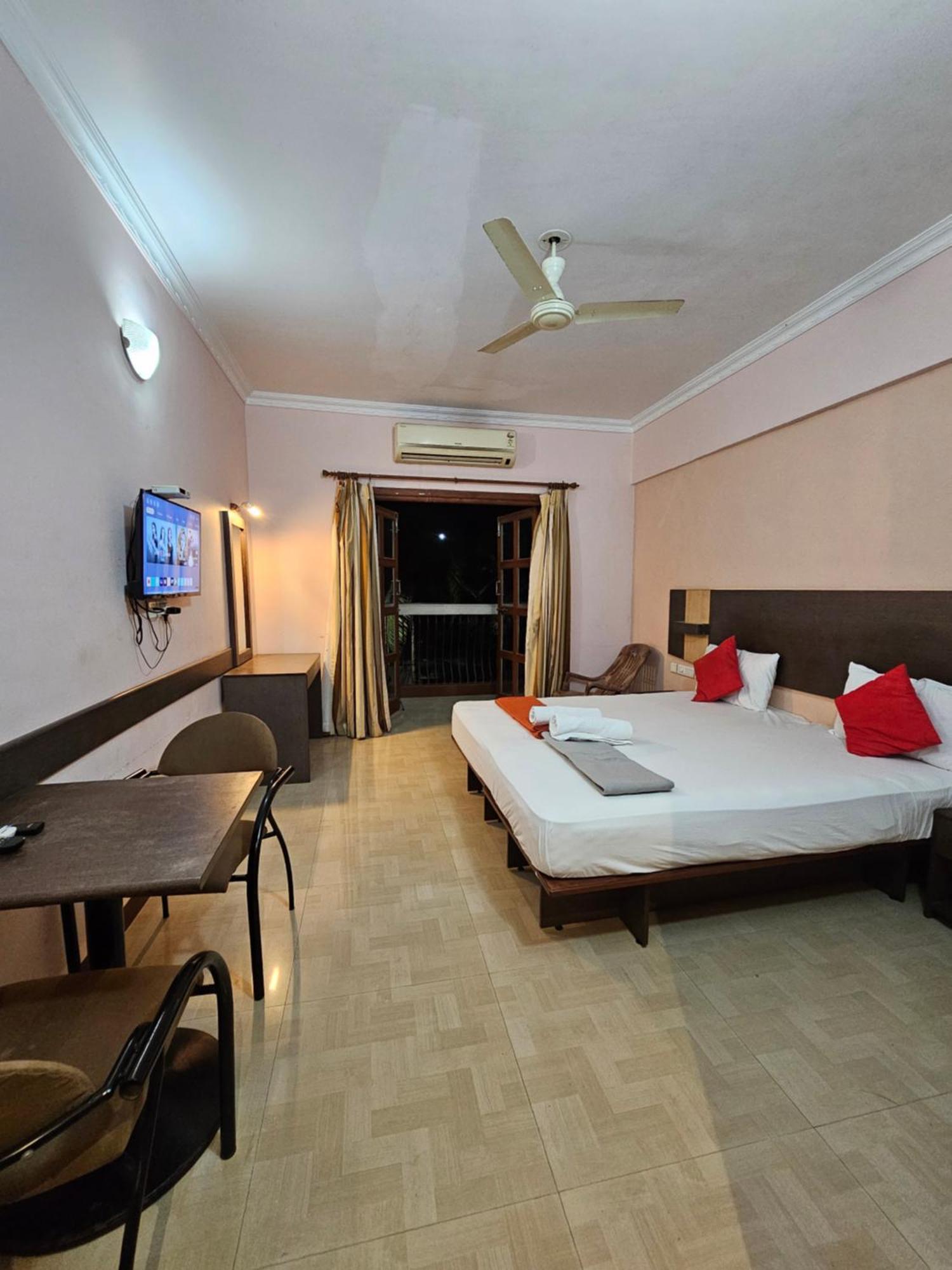 The Pentacon A Resort Canacona Exterior photo